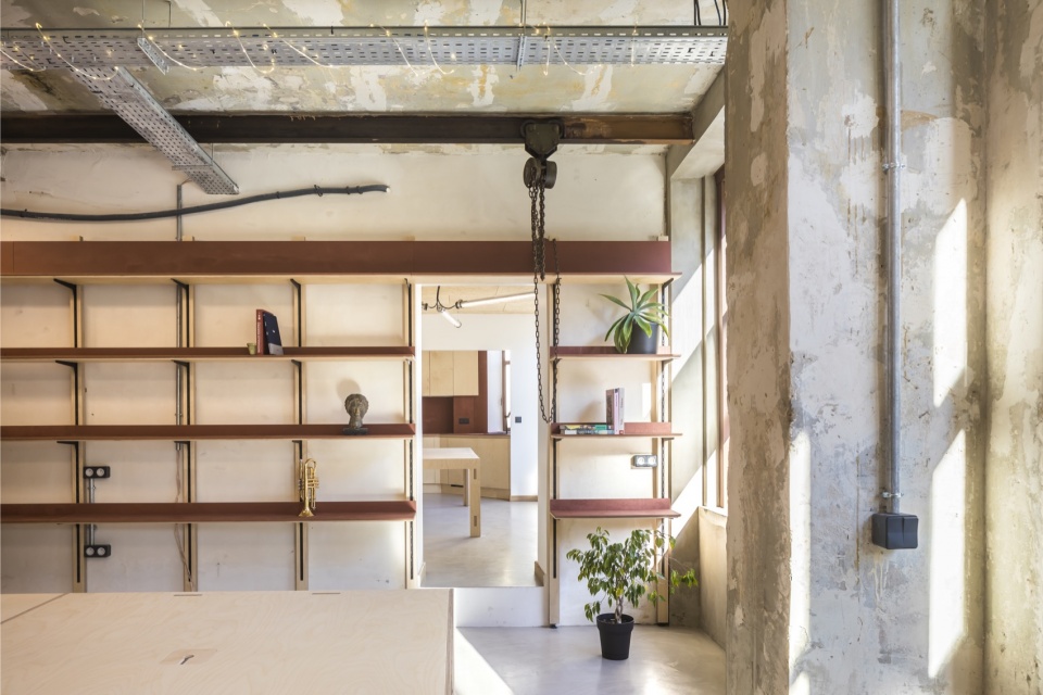 offices in former workshops by nicola spinetto architectes ce9