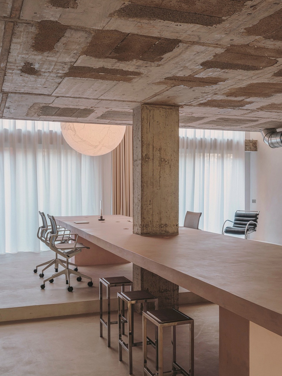 Reisinger Studio by Isern Serra