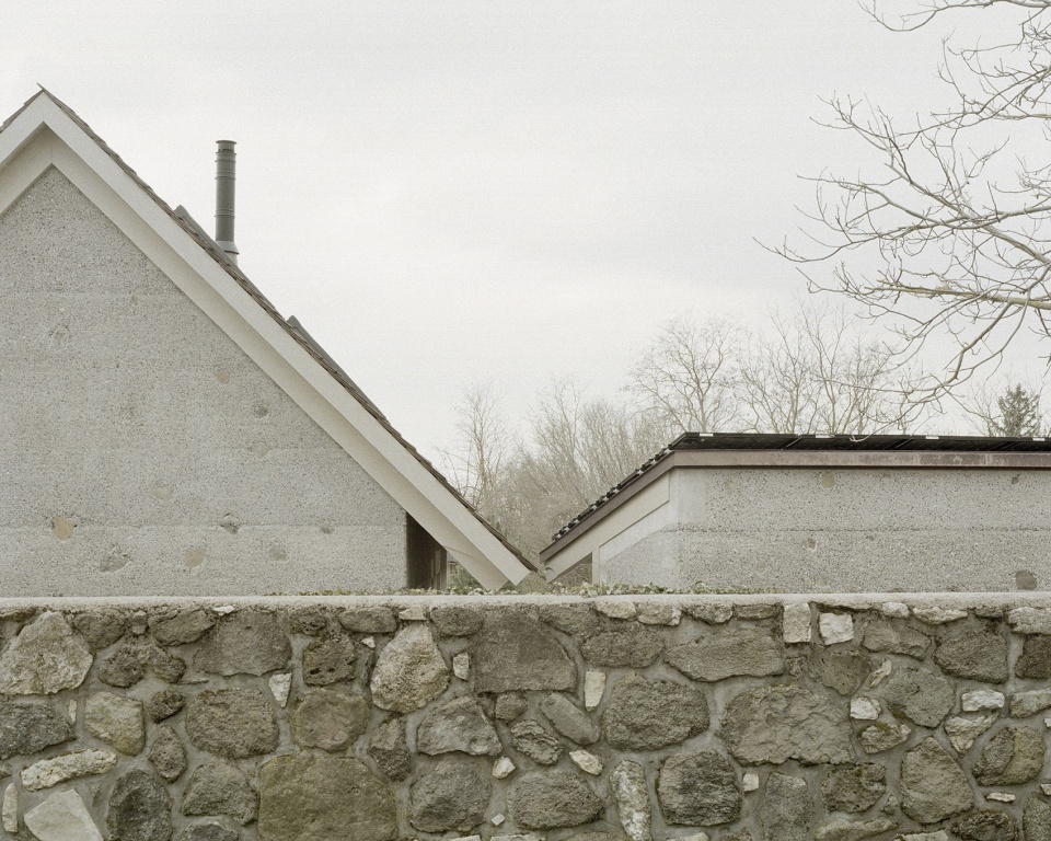 House and Beeyard by OKKA Architects