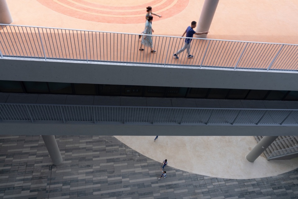 Shenzhen Futian Lvzhou Primary School by CCDI DongXiYing Studio