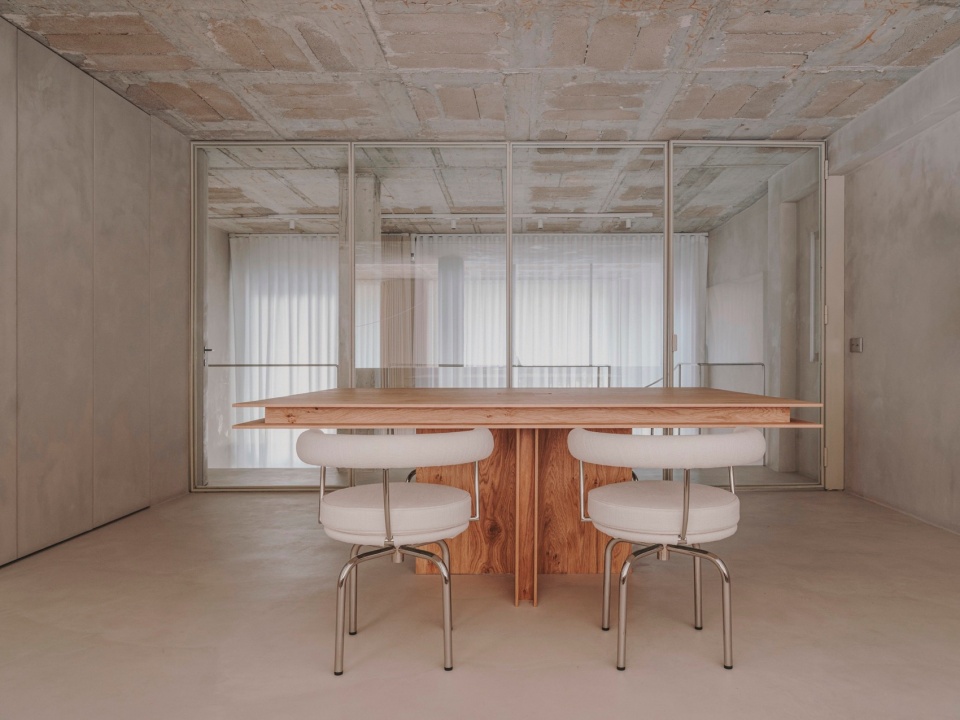 Reisinger Studio by Isern Serra
