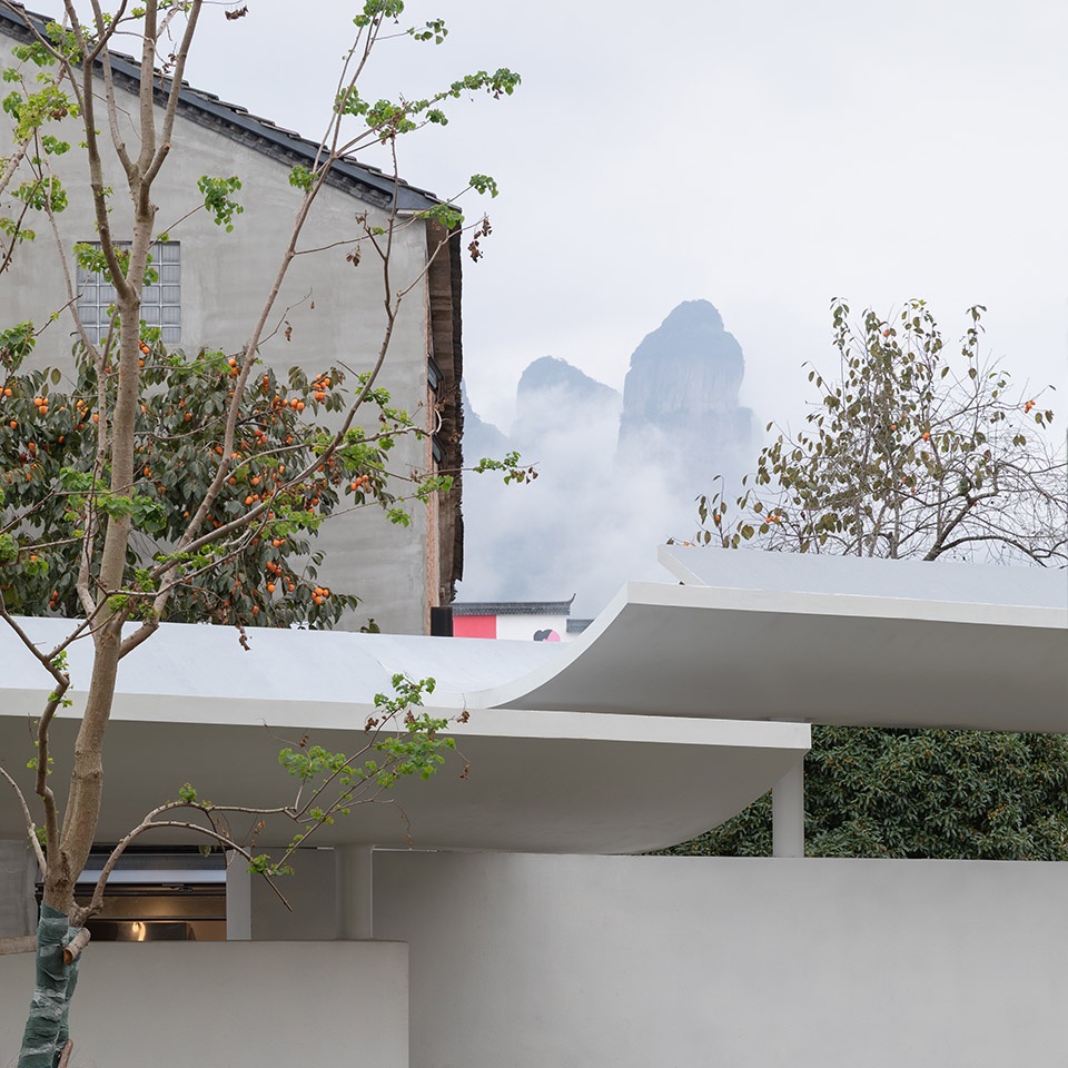 Xianjing Village Qingyi Lodge by HsuDu Architects
