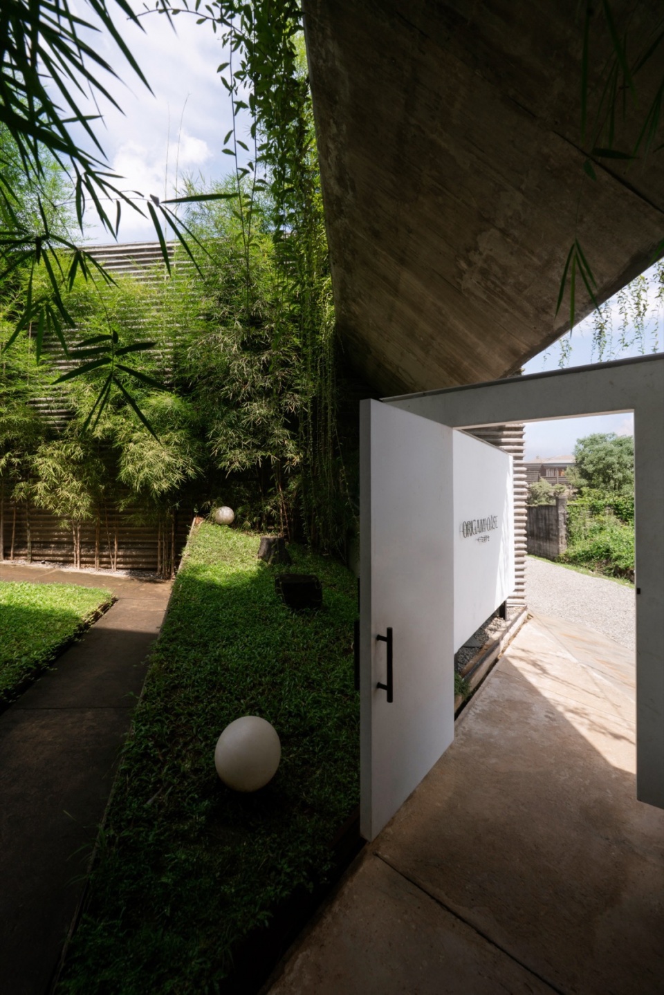 folded rooms garden by radar