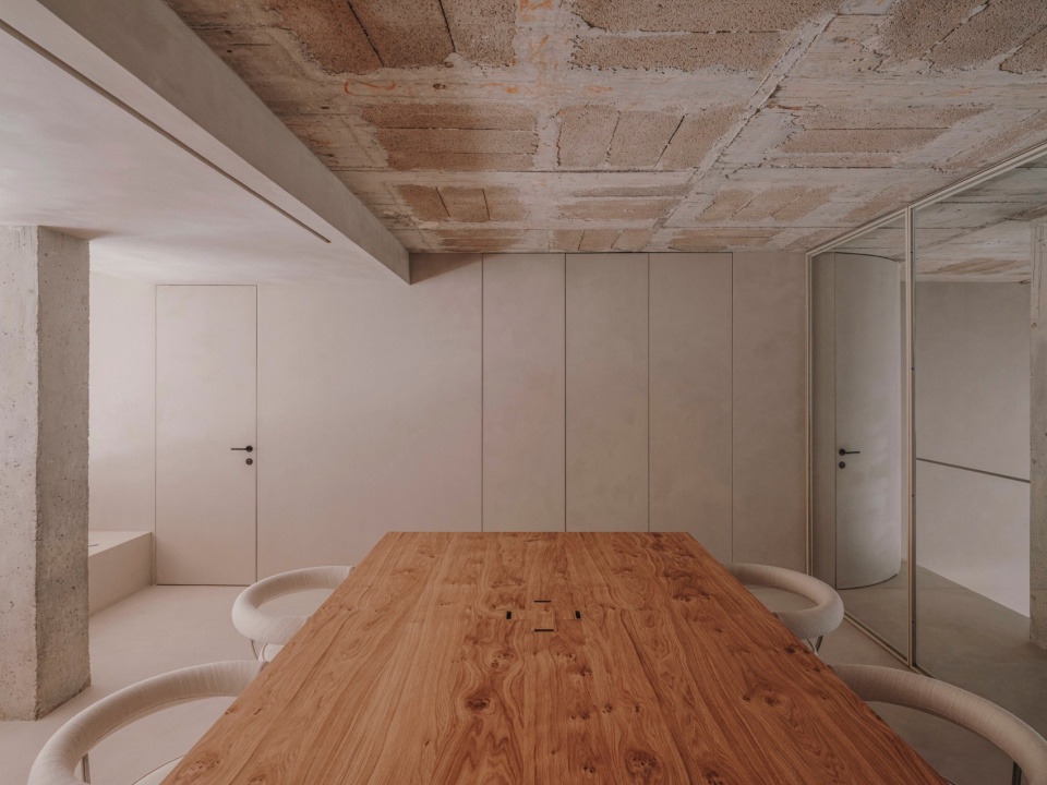 Reisinger Studio by Isern Serra