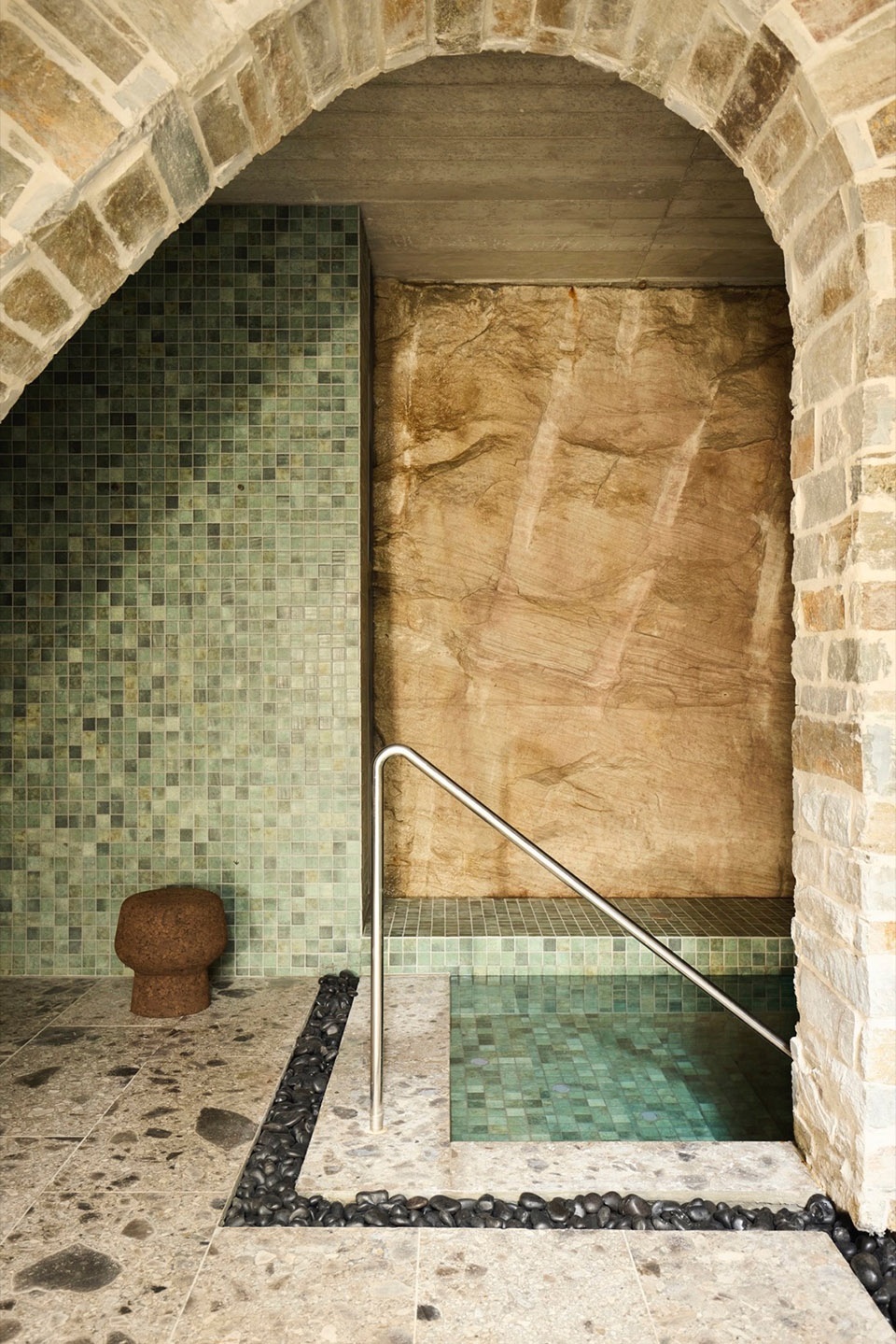 Hidden Home by Luigi Rosselli Architects