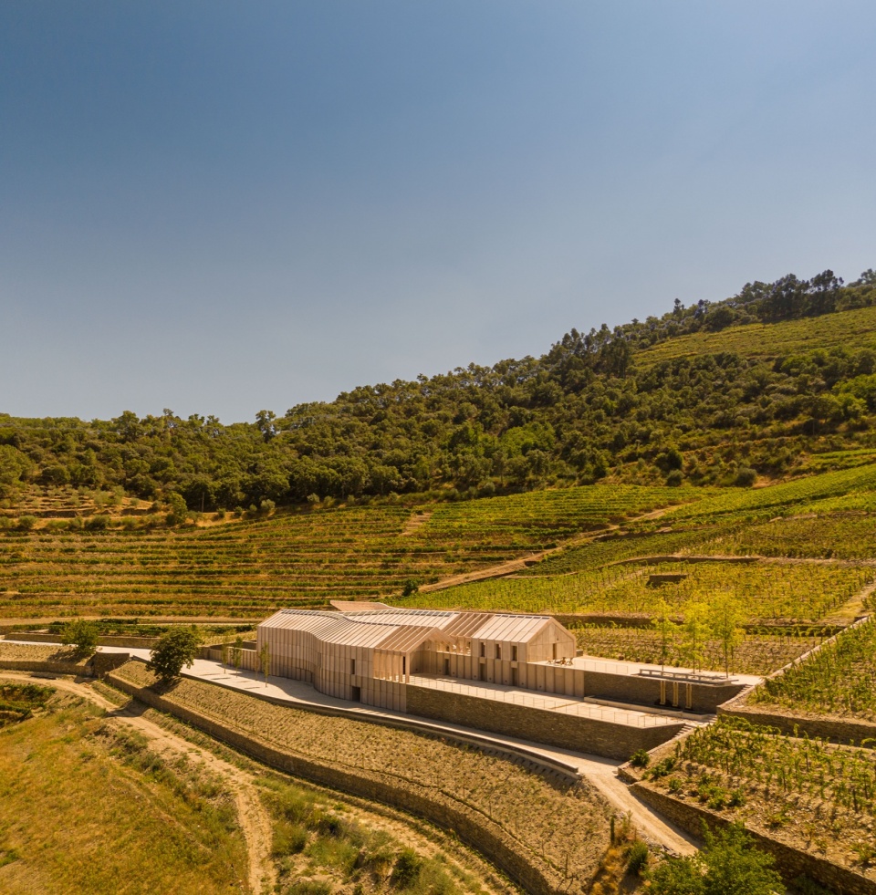 Quinta de Adorigo Winery Atelier Sergio Rebelo