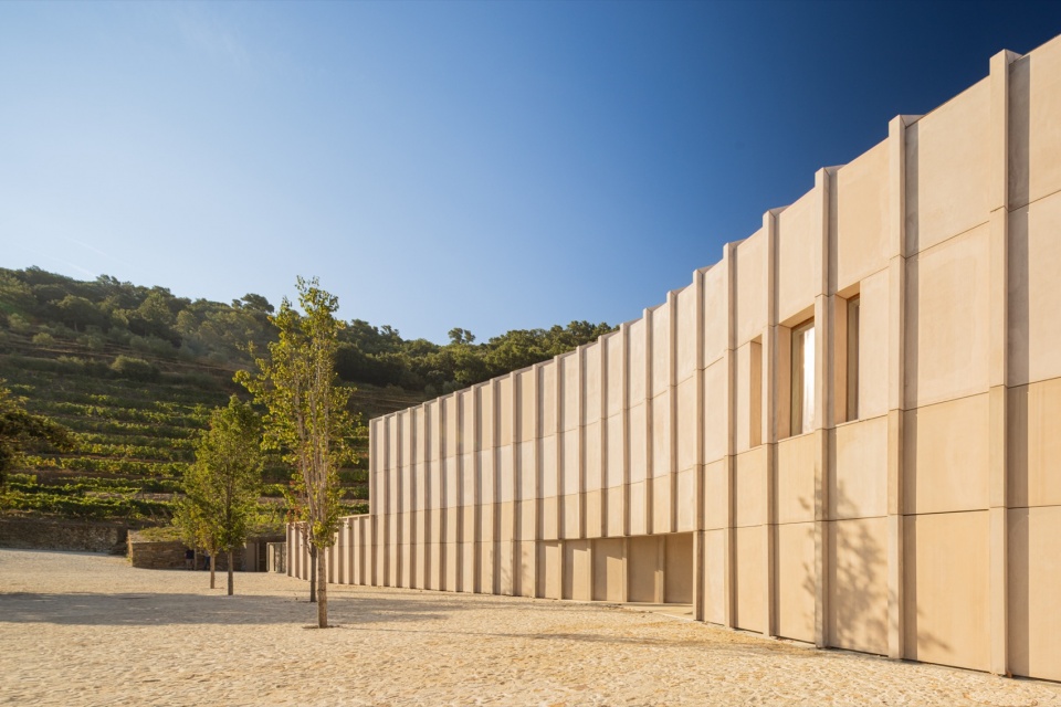 Quinta de Adorigo Winery Atelier Sergio Rebelo