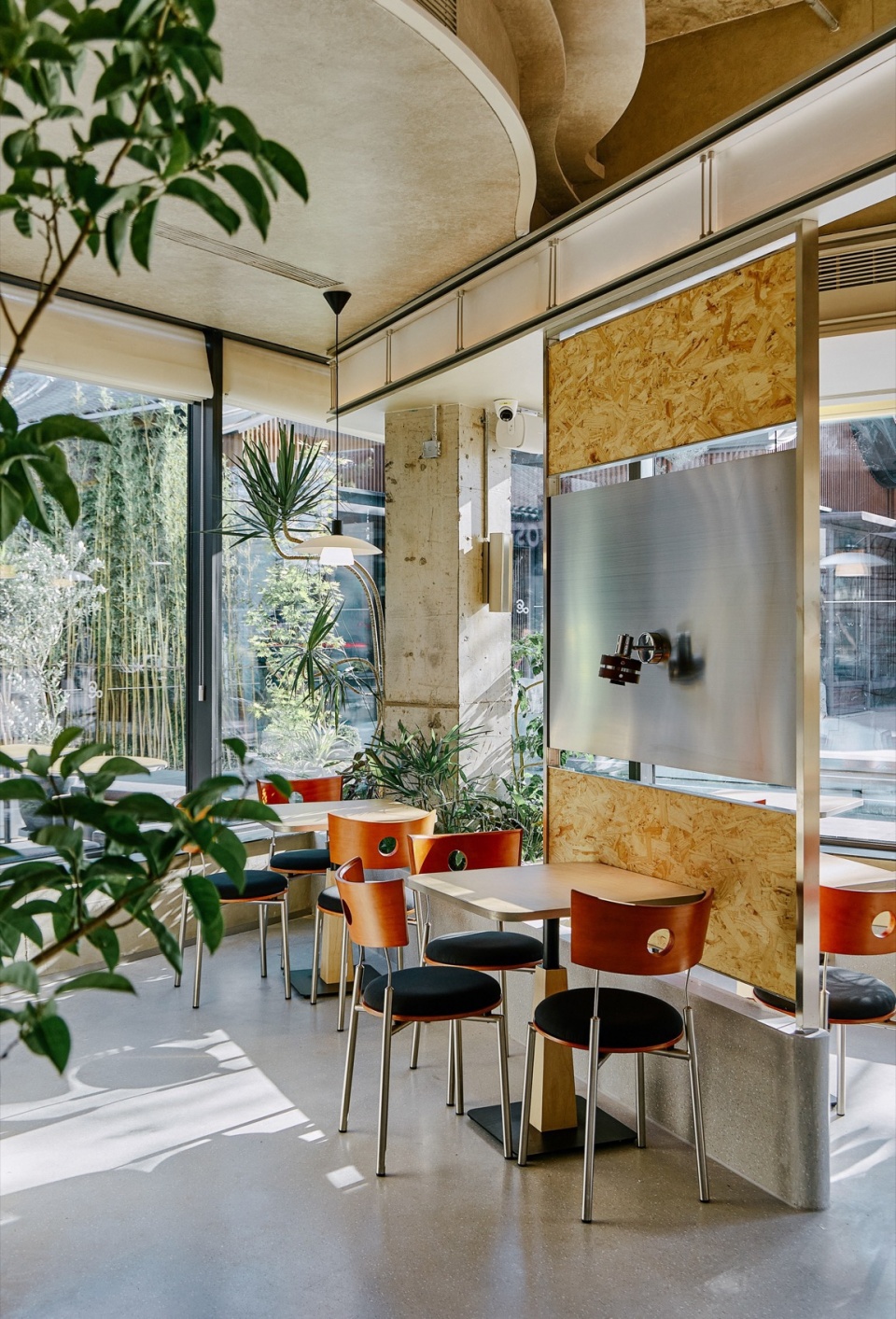 gaga dajixiang by odd okamoto deguchi design