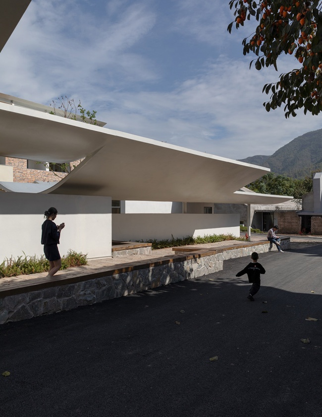 Xianjing Village Qingyi Lodge by HsuDu Architects