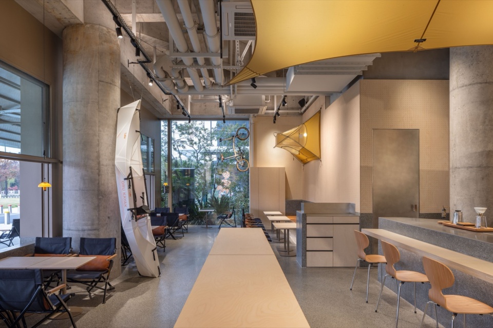 CEOL OFF in Qincheng Park by Hangzhou Guantang Interior Design Co Ltd