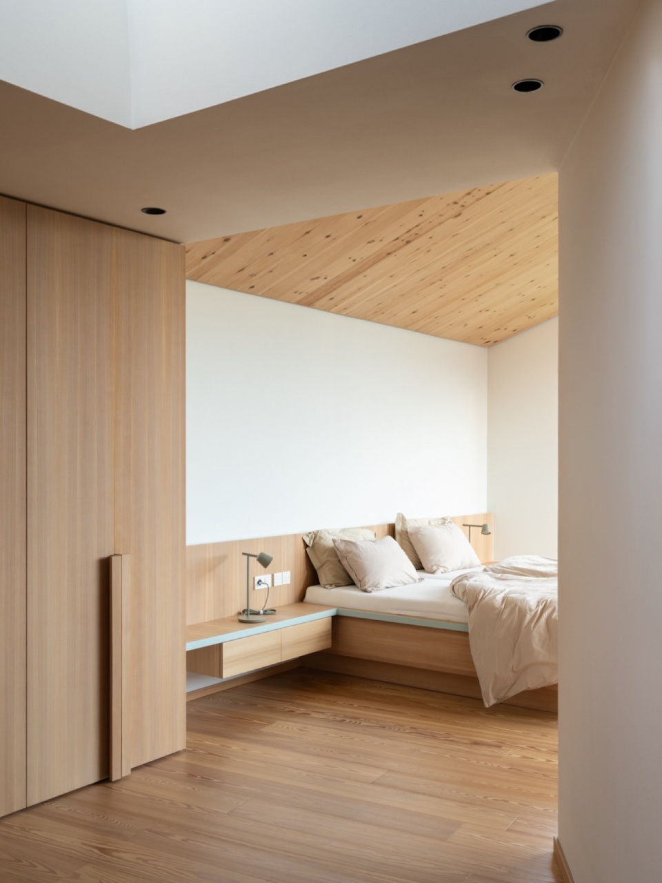 Hometown House by MoDusArchitects