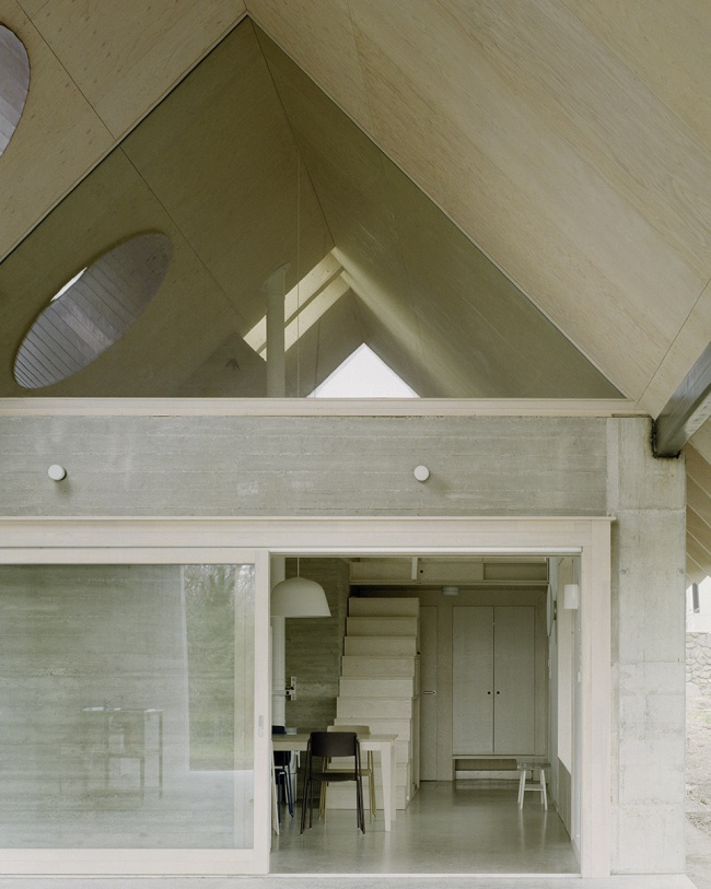 House and Beeyard by OKKA Architects