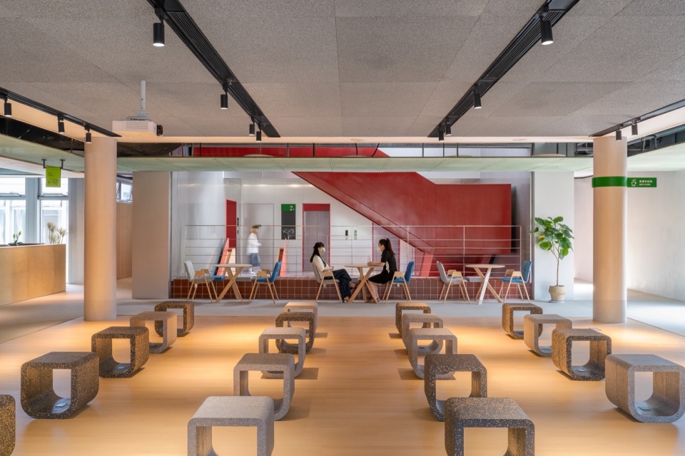 Mogan Yujie 7Hills Yard Hillstation Brand Center by ConCom Studio