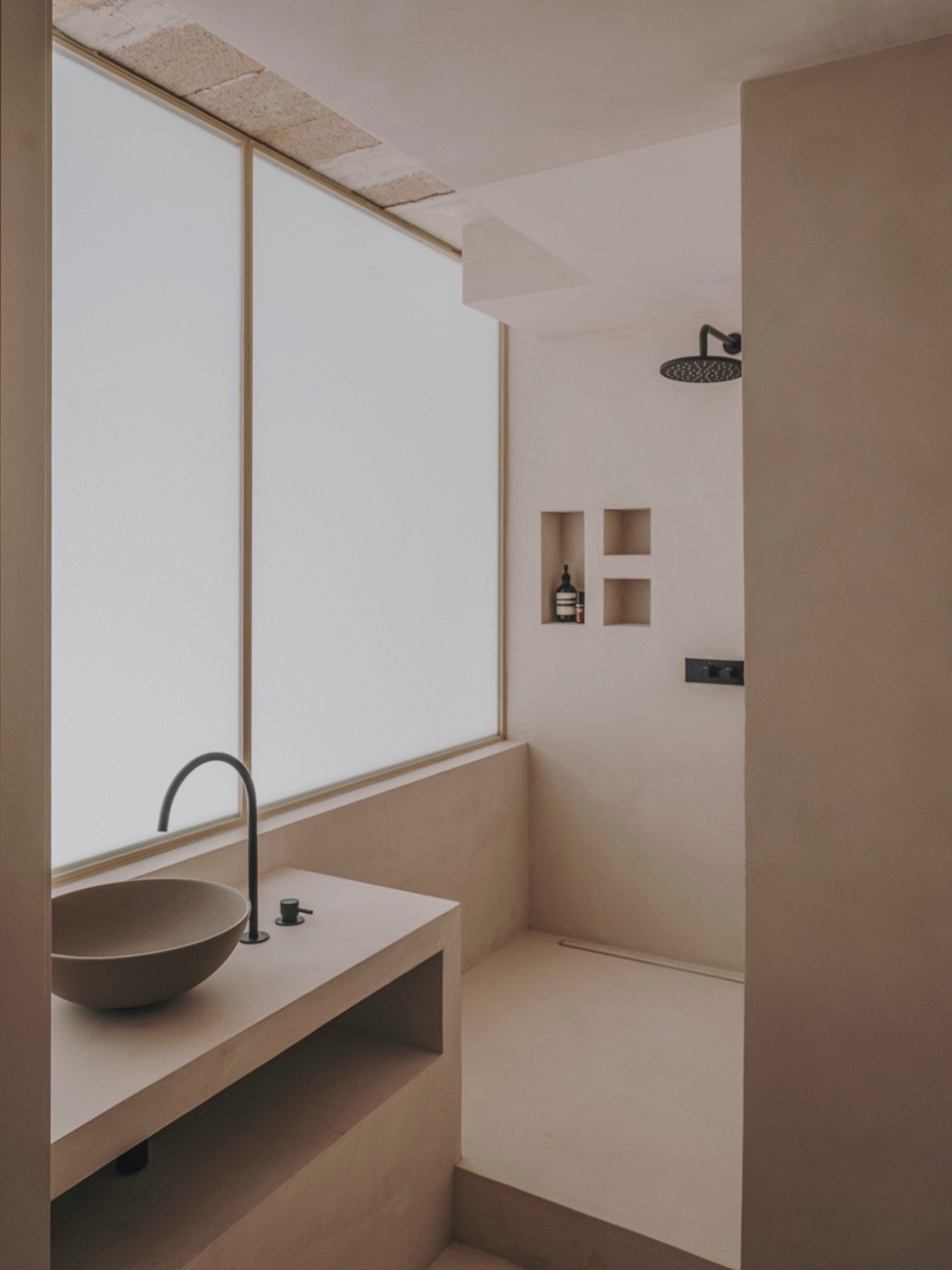 Reisinger Studio by Isern Serra