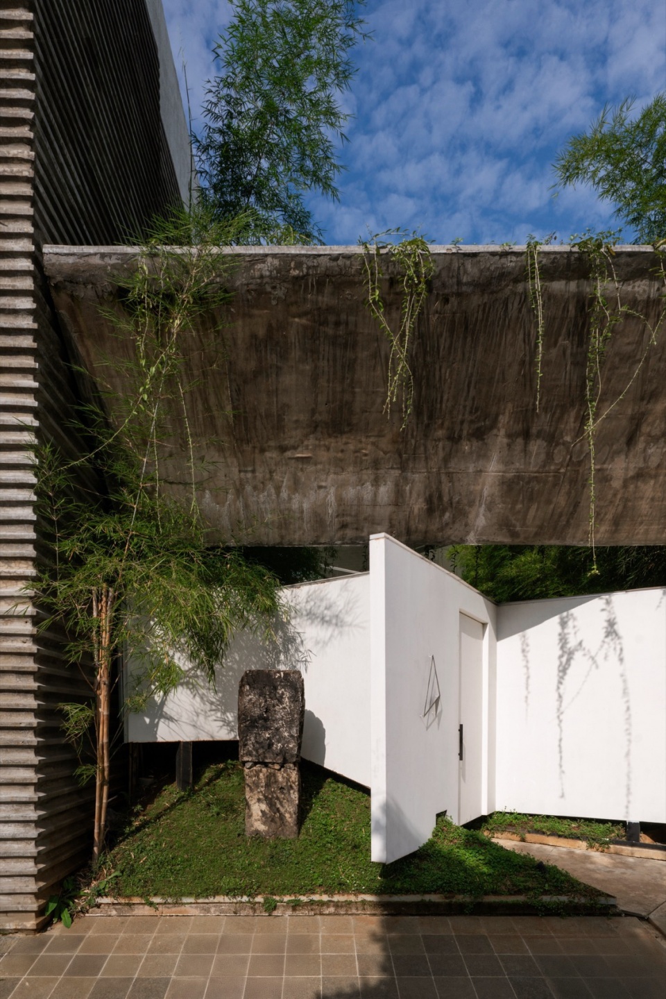 folded rooms garden by radar