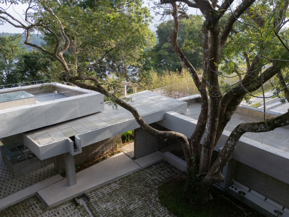 Noon Repose Pavilion by CLAB Architects