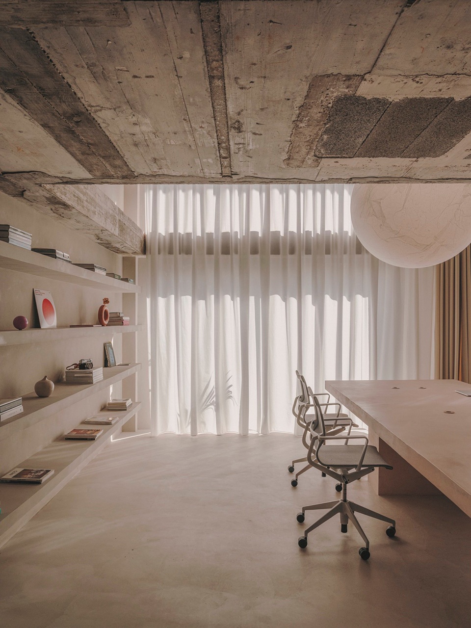 Reisinger Studio by Isern Serra