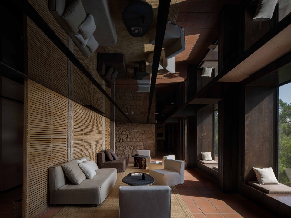 Bersure Museum Sea View Hotel by Fusion Design