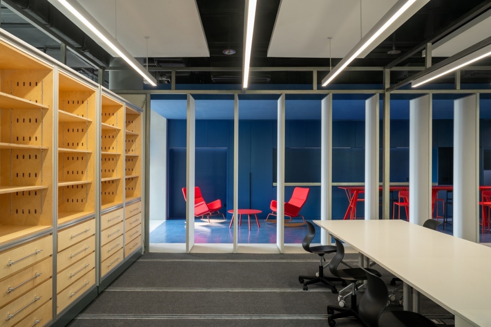 Mogan Yujie 7Hills Yard Hillstation Brand Center by ConCom Studio