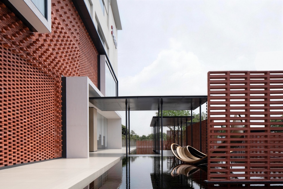 Aero Nansha Innovation Factory by PMT Partners Ltd