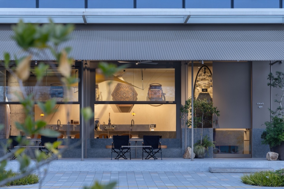 CEOL OFF in Qincheng Park by Hangzhou Guantang Interior Design Co Ltd