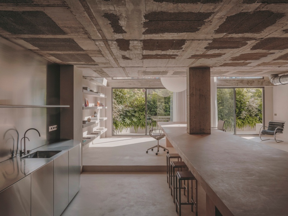 Reisinger Studio by Isern Serra