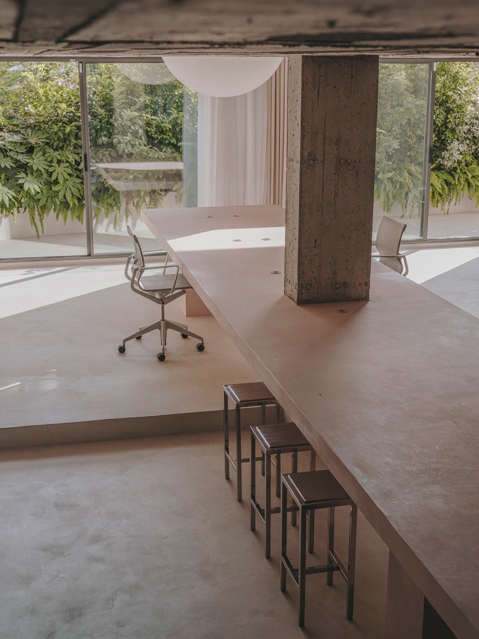 Reisinger Studio by Isern Serra