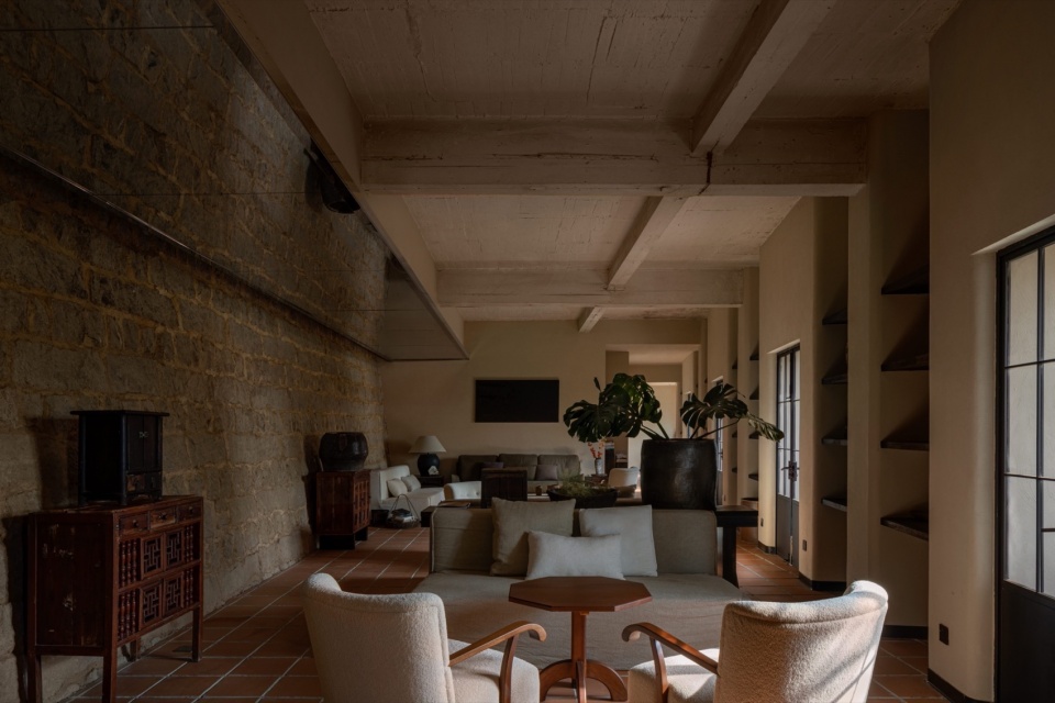 Bersure Museum Sea View Hotel by Fusion Design