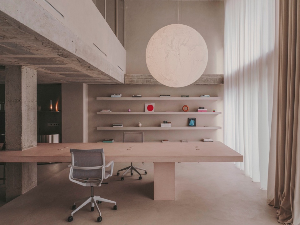 Reisinger Studio by Isern Serra