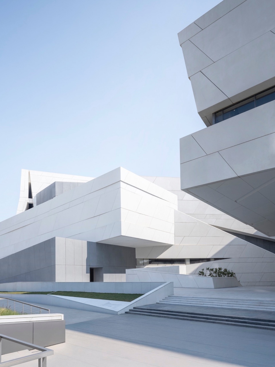 Luhu Art Center by Studio Link Arc