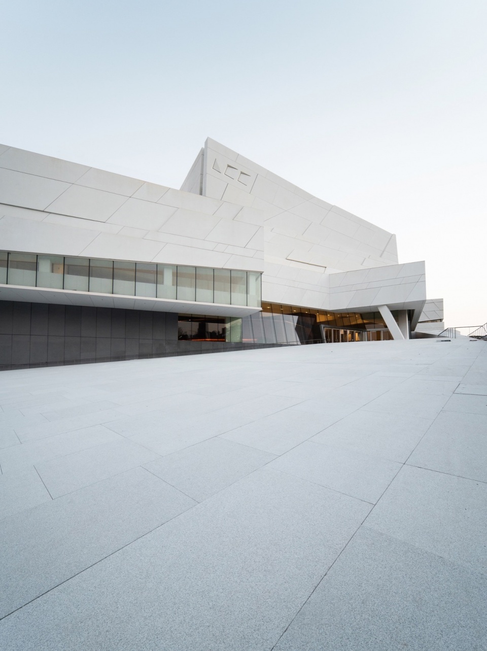 Luhu Art Center by Studio Link Arc