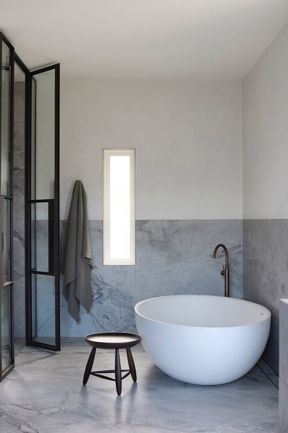 Hidden Home by Luigi Rosselli Architects