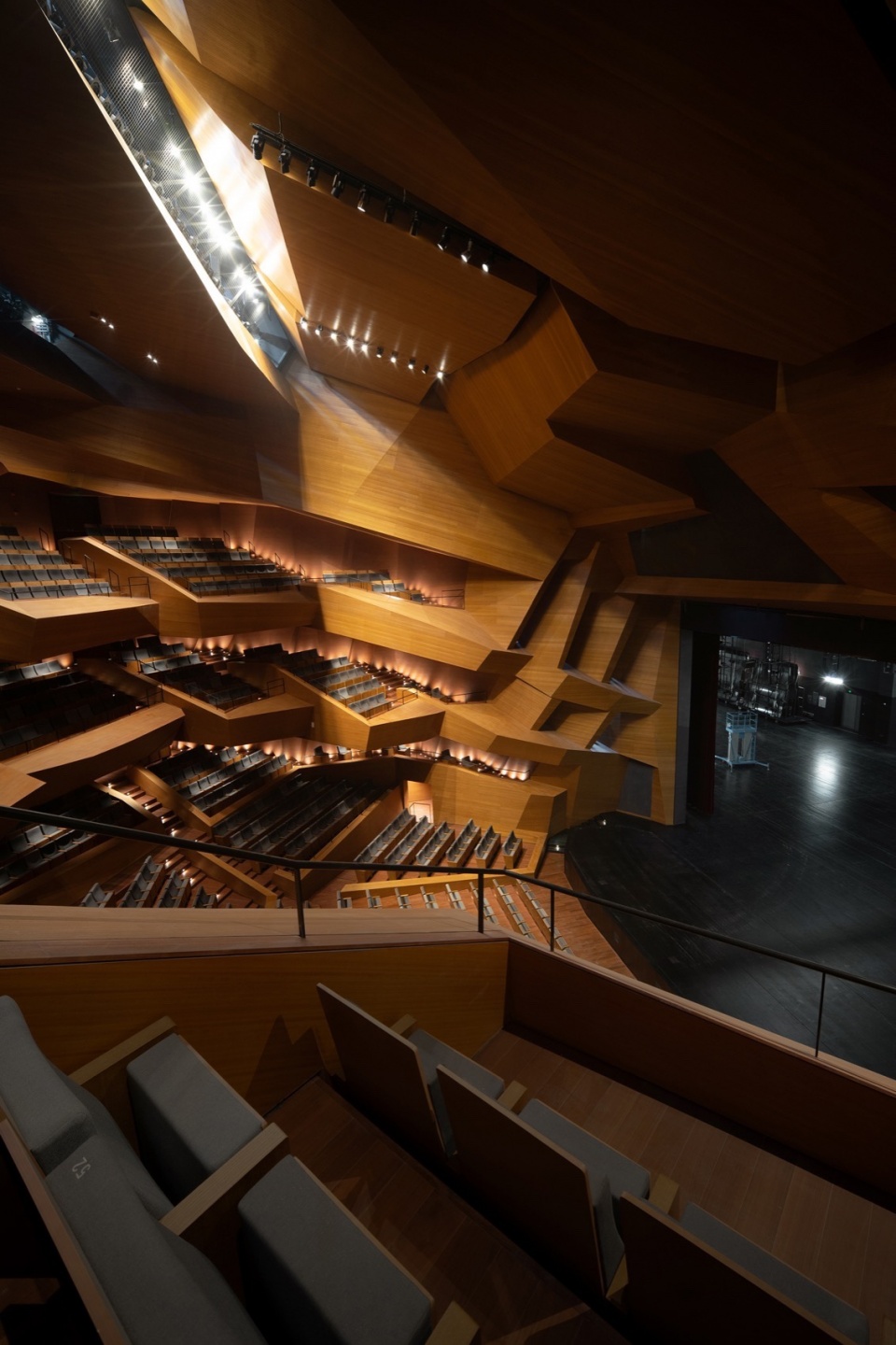 Luhu Art Center by Studio Link Arc
