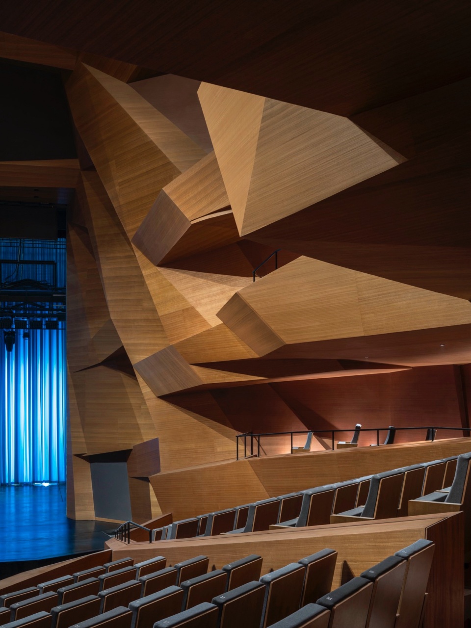 Luhu Art Center by Studio Link Arc