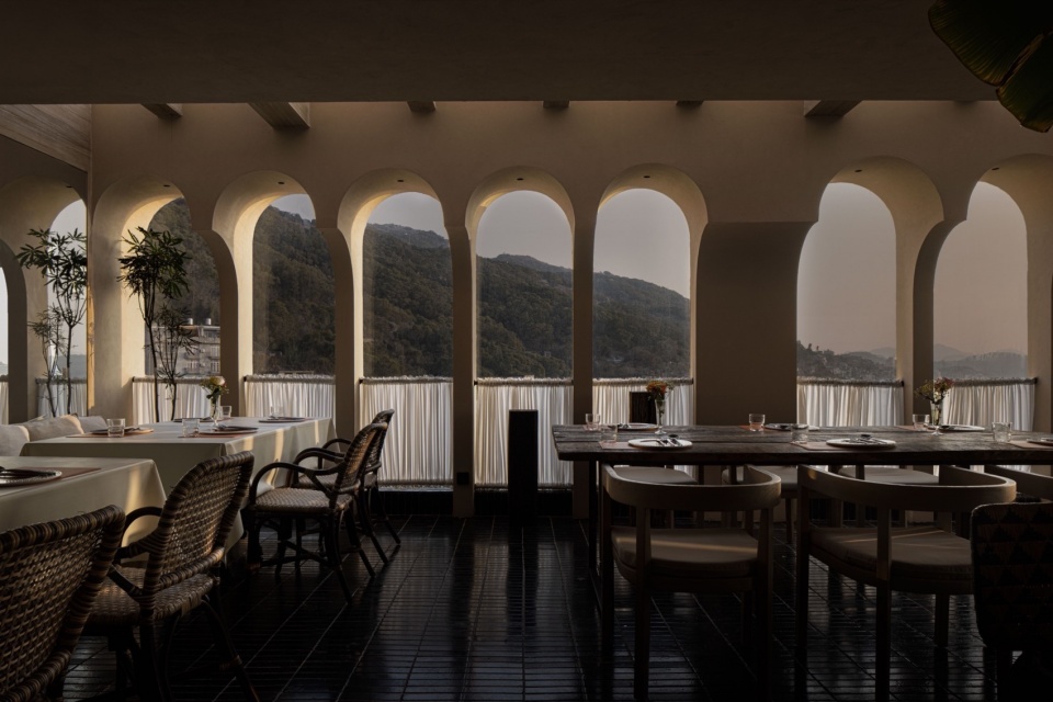 Bersure Museum Sea View Hotel by Fusion Design