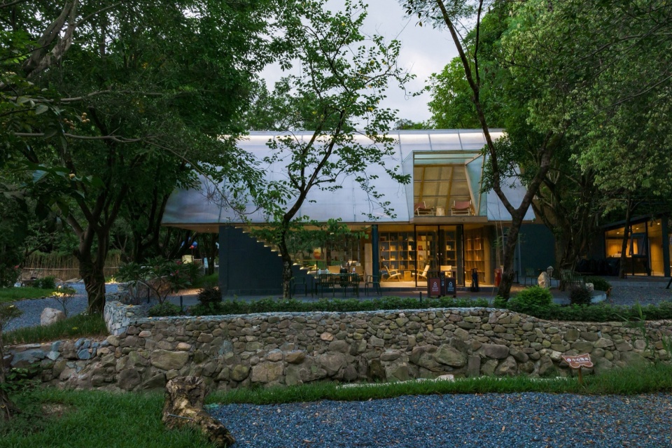Butterfly Forest Resort by Guangzhou WildUrban Architectures