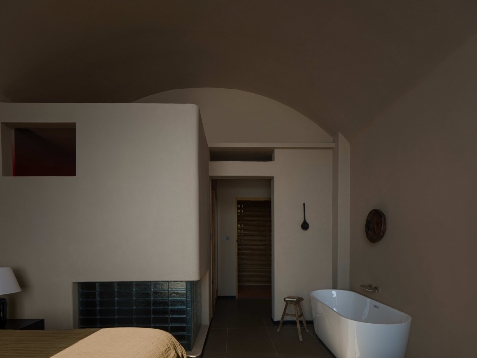 Bersure Museum Sea View Hotel by Fusion Design