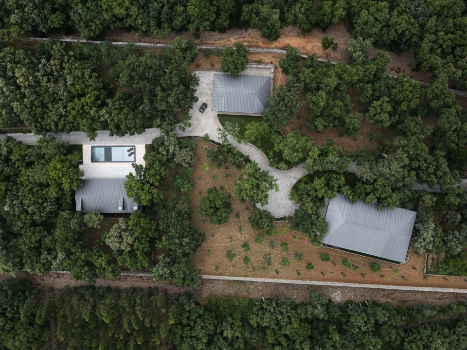 CC House by Quinta dos Carvalhos