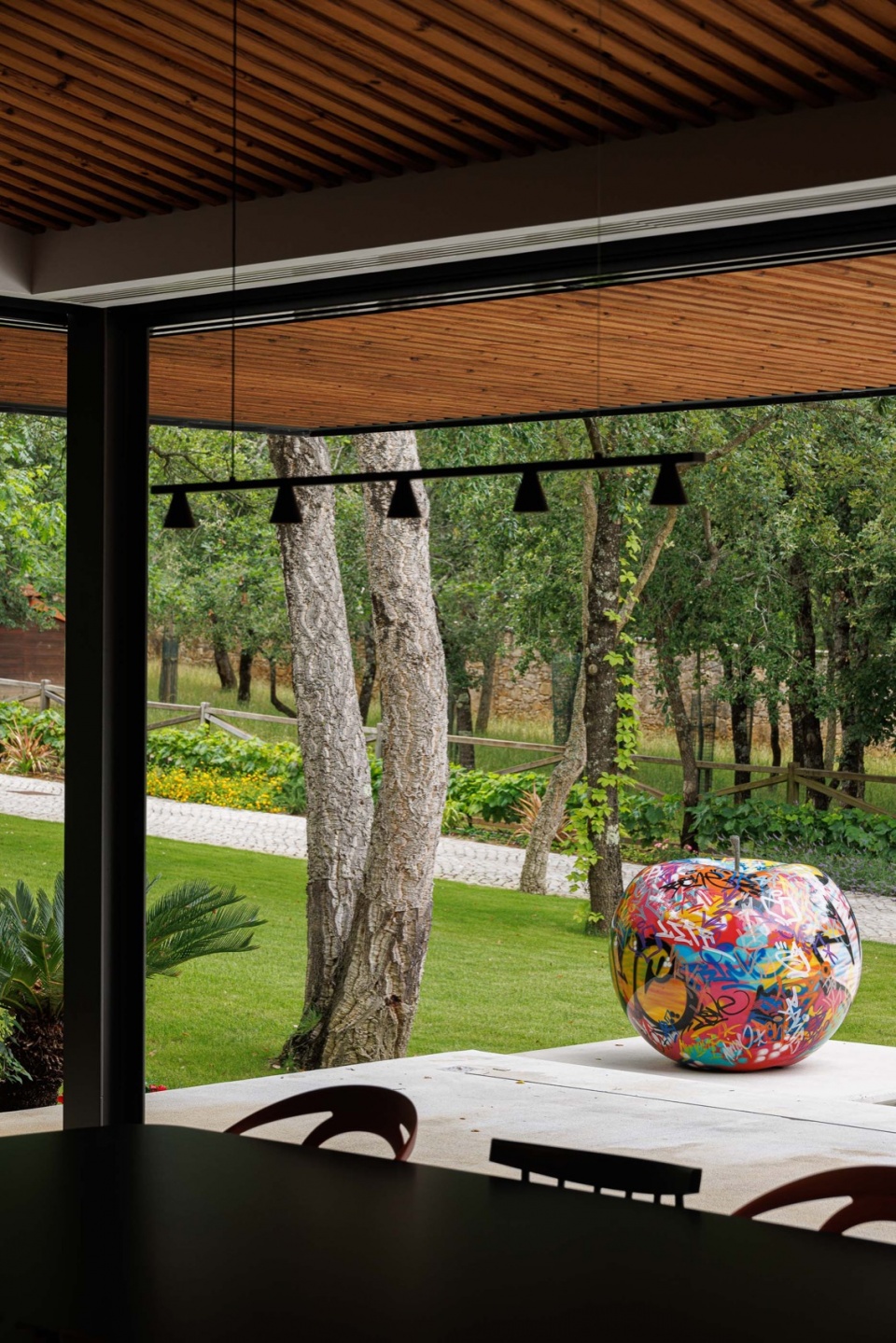 CC House by Quinta dos Carvalhos