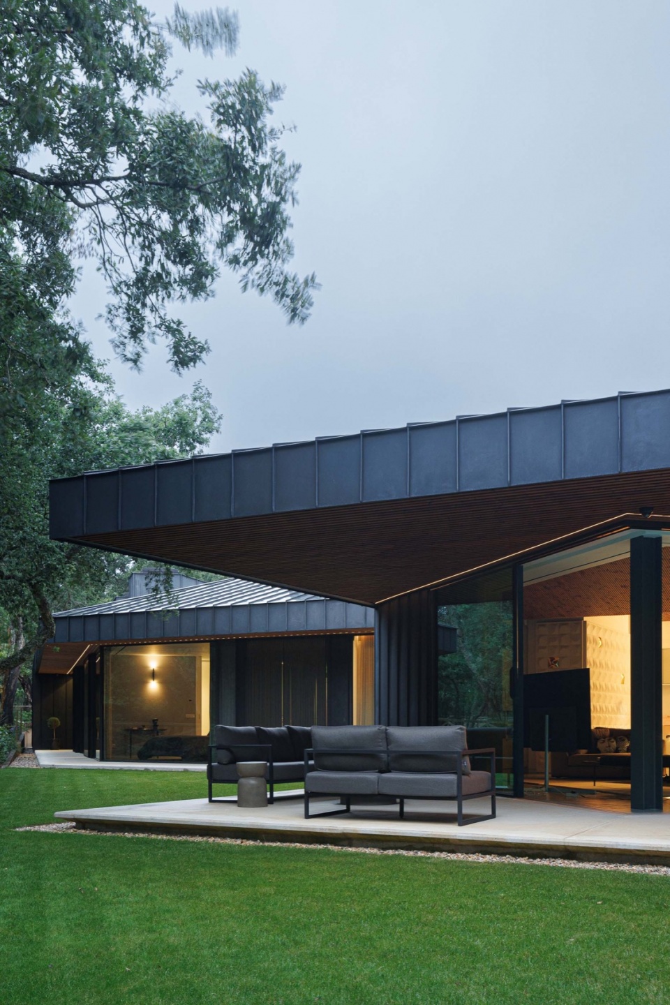 CC House by Quinta dos Carvalhos