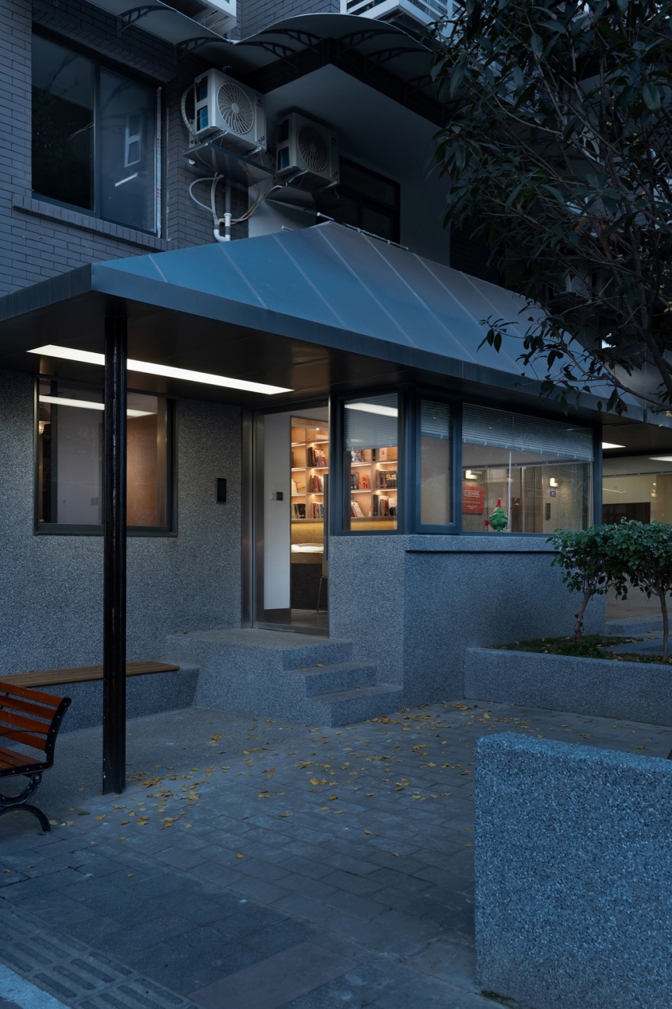 C SCHOOL