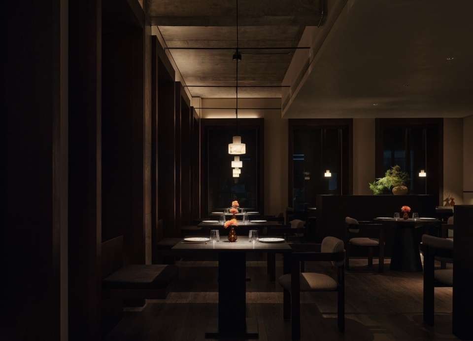 MOSS Restaurant by Studio8 Architects