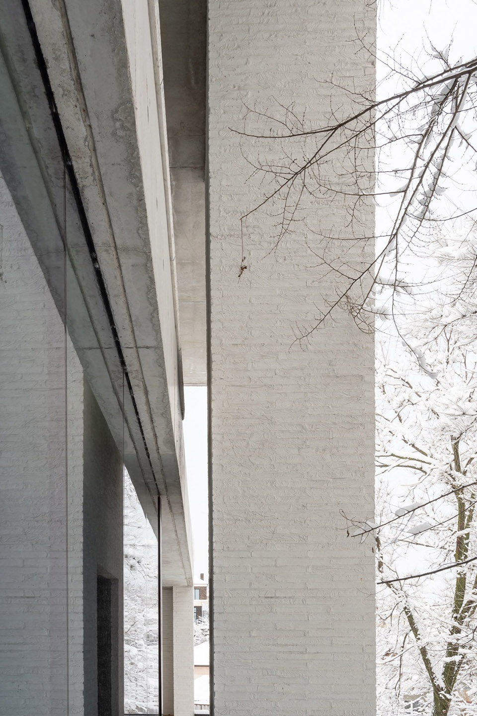 The office of architectural studio Chado by studio Chado