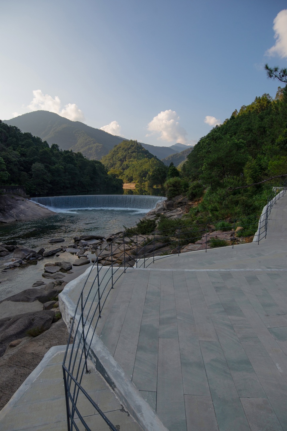 Moon Bay Waterfall Viewing Platform by CLAB Architects