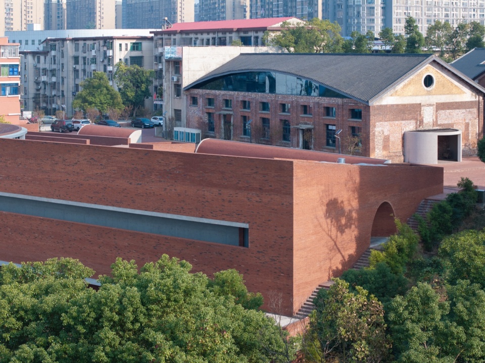Yiyang Sanzhou Cultural Square by Regional Studio