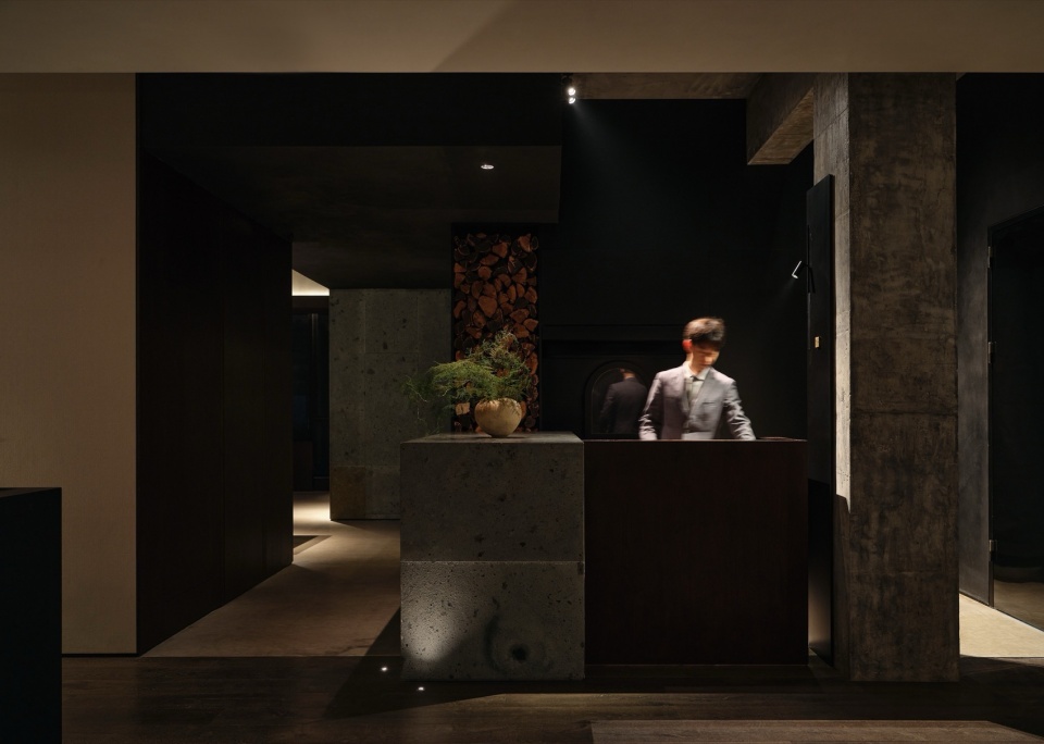 MOSS Restaurant by Studio8 Architects