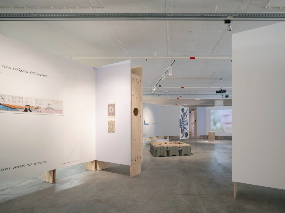 GARAGE ENCOUNTERS by BUREAU