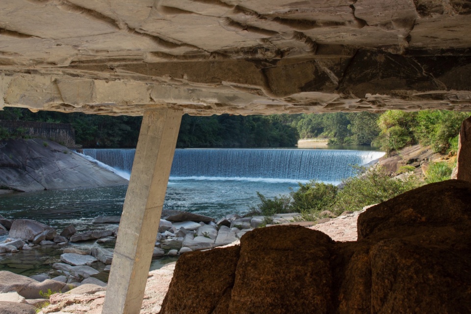 Moon Bay Waterfall Viewing Platform by CLAB Architects