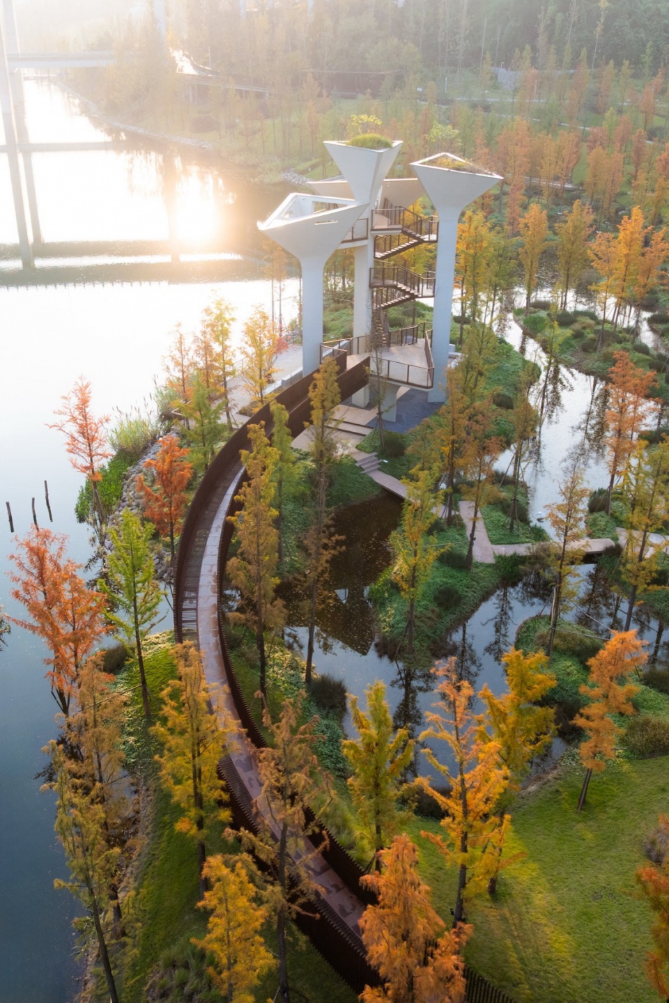 Yuantan Park at Luxeriver Chongqing by WTD GROUP