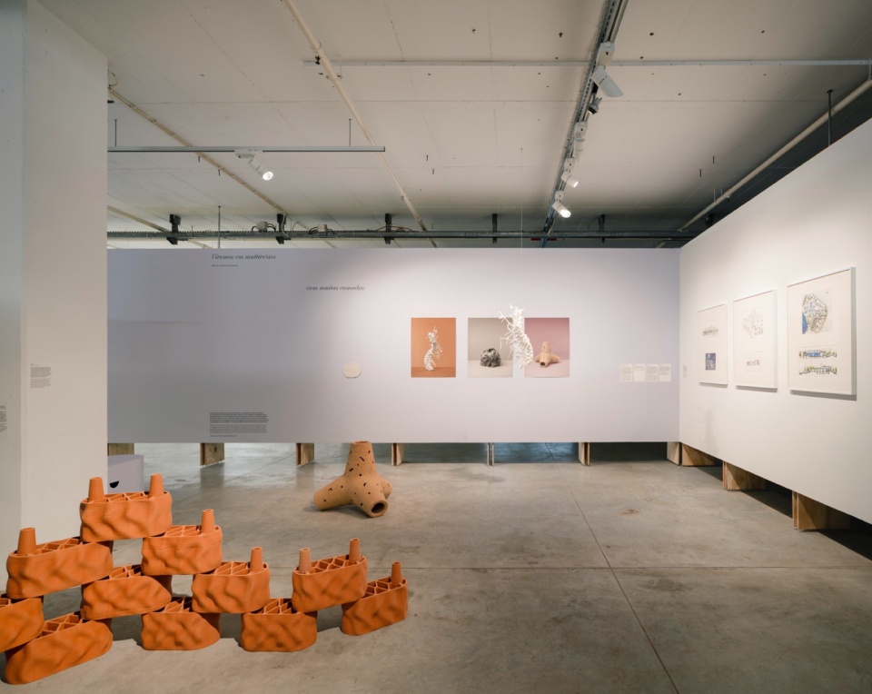 GARAGE ENCOUNTERS by BUREAU
